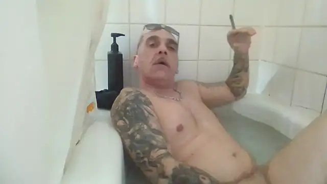 CandiedPompano online show from 10.11.25