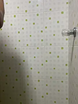 Snapshot of zahrivk1 chatting on 01.05.25 zahrivk1 online show from 01.05.25