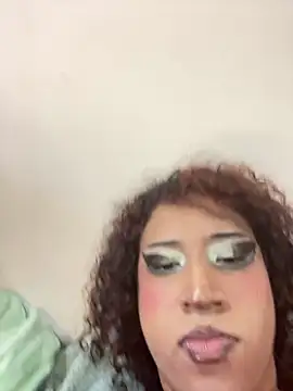 Snapshot of zahrivk1 chatting on 01.12.25 zahrivk1 online show from 01.12.25