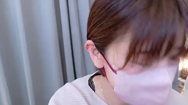 Risa 06 online show from 11.18.25