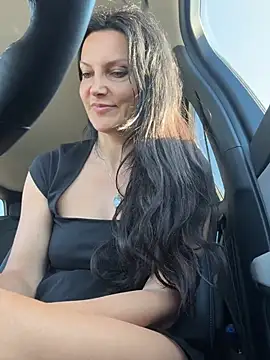 -OLYA- online show from 04.21.26