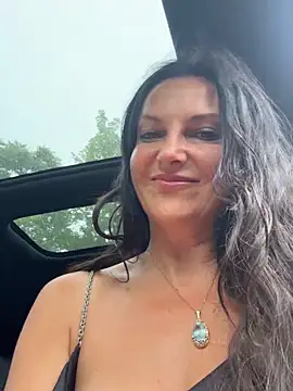 -OLYA- online show from 06.08.26
