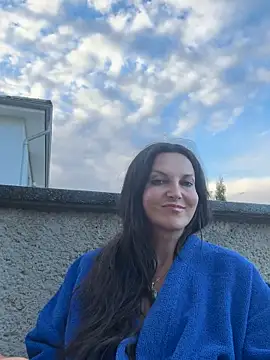 -OLYA- online show from 06.11.26