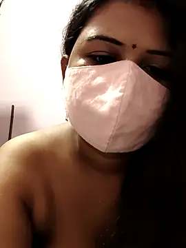 Snapshot of Dr_Chhaya chatting on 06.18.26 Dr Chhaya online show from 06.18.26