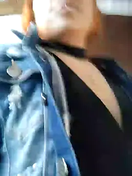 Caro kitty- online show from 01.31.25