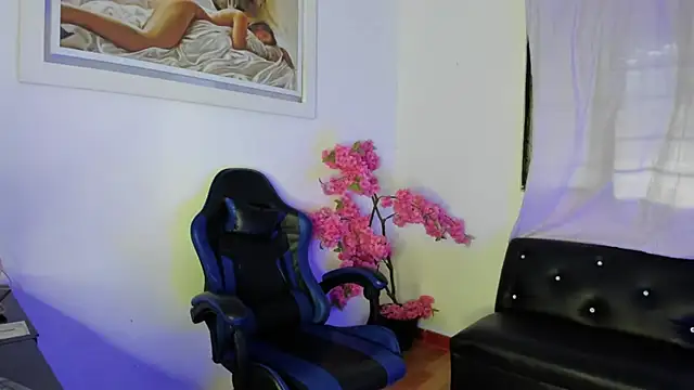 Caro kitty- online show from 09.09.25