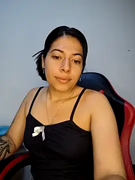 Snapshot of Caro_kitty- chatting on 03.10.26 Caro kitty- online show from 03.10.26