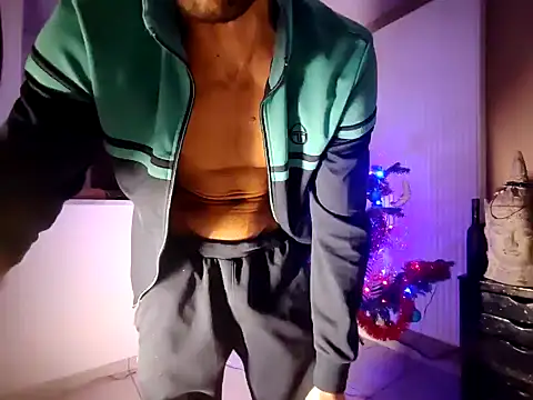 Snapshot of ApollonFit_x69 chatting on 12.07.24 ApollonFit x69 online show from 12.07.24