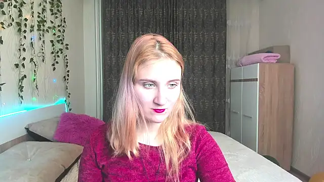 Snapshot of Miss_Elsa_ chatting on 02.10.25 Miss Elsa online show from 02.10.25