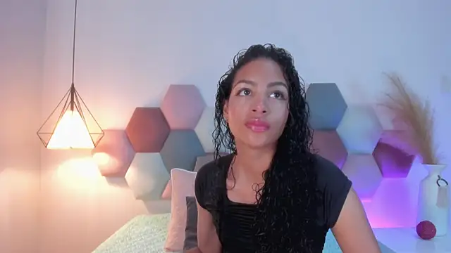 Snapshot of AntonellaHall_ chatting on 02.17.25 AntonellaHall online show from 02.17.25