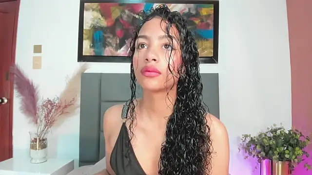 Snapshot of AntonellaHall_ chatting on 03.05.25 AntonellaHall online show from 03.05.25