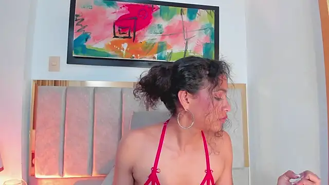 Snapshot of AntonellaHall_ chatting on 03.13.25 AntonellaHall online show from 03.13.25