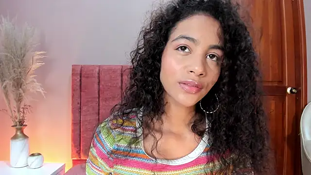 AntonellaHall  online show from 03.12.26