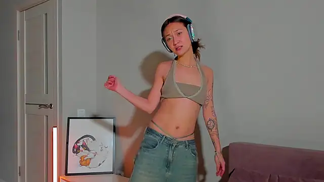 EllaSky xoxo online show from 12.09.24