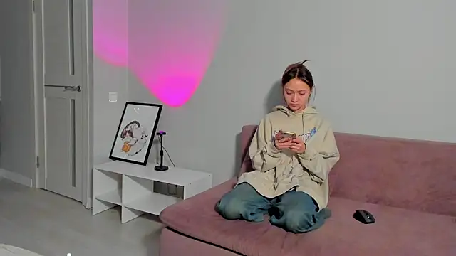 EllaSky xoxo online show from 01.23.25