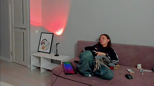 EllaSky xoxo online show from 01.25.25