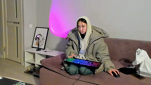 EllaSky xoxo online show from 01.29.25