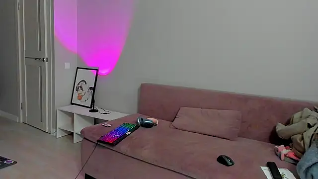 EllaSky xoxo online show from 01.31.25