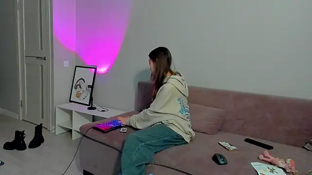 EllaSky xoxo online show from 01.31.25