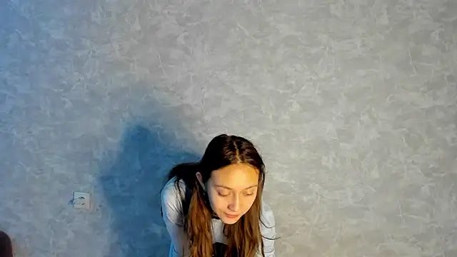 EllaSky xoxo online show from 10.09.25