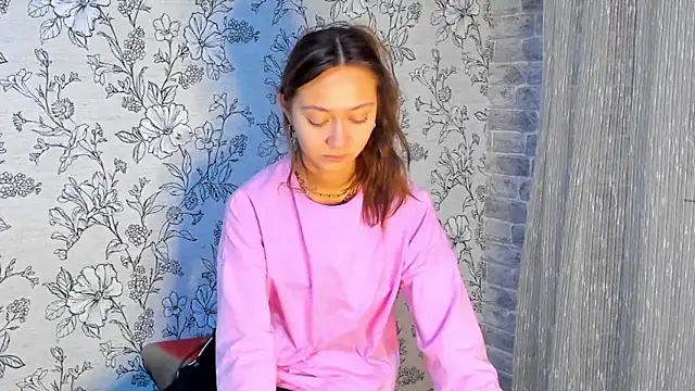 EllaSky xoxo online show from 11.15.25