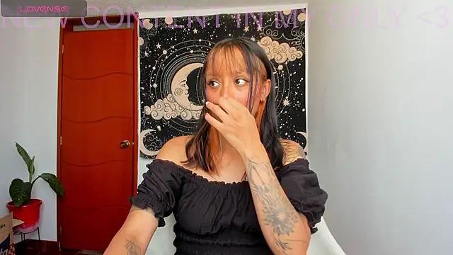 Snapshot of Demeter__ chatting on 07.06.26 Demeter online show from 07.06.26