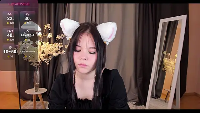 Snapshot of ClaireFaers_ chatting on 12.02.24 ClaireFaers online show from 12.02.24