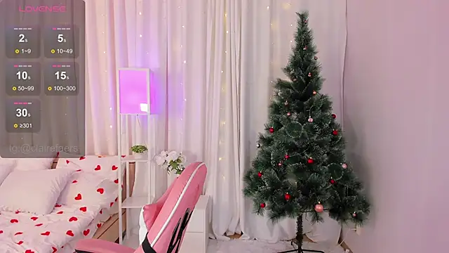 Snapshot of ClaireFaers_ chatting on 12.17.24 ClaireFaers online show from 12.17.24