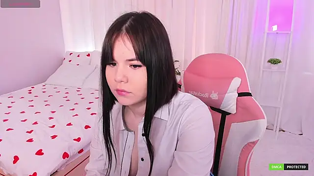 Snapshot of ClaireFaers_ chatting on 03.04.25 ClaireFaers online show from 03.04.25