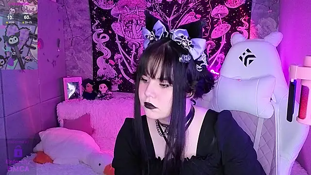 Snapshot of ClaireFaers_ chatting on 11.23.25 ClaireFaers online show from 11.23.25