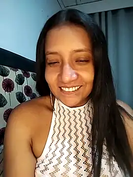 Snapshot of cami_victoria chatting on 06.13.26 cami victoria online show from 06.13.26