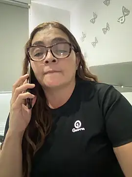 Snapshot of AntonellaAlondra4 chatting on 11.23.25 AntonellaAlondra4 online show from 11.23.25