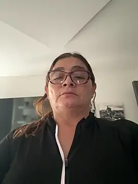 Snapshot of AntonellaAlondra4 chatting on 12.05.25 AntonellaAlondra4 online show from 12.05.25