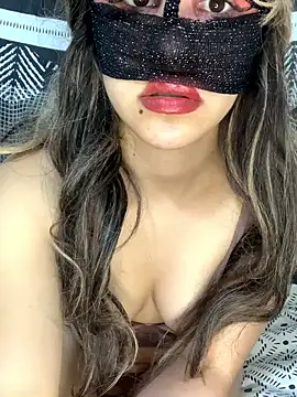 Snapshot of senoritaseno chatting on 02.21.25 senoritaseno online show from 02.21.25