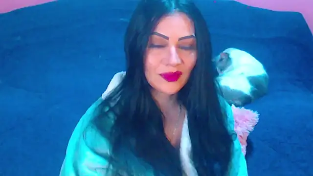 Snapshot of Ary_z chatting on 12.18.25 Ary z online show from 12.18.25