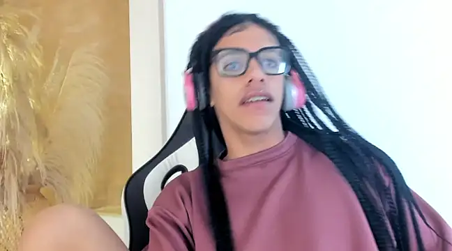 Snapshot of APRILL_FOXX chatting on 02.27.25 APRILL FOXX online show from 02.27.25