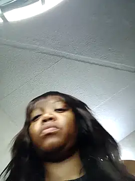 Snapshot of slimcate91 chatting on 11.04.25 slimcate91 online show from 11.04.25