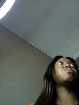 Snapshot of slimcate91 chatting on 11.14.25 slimcate91 online show from 11.14.25