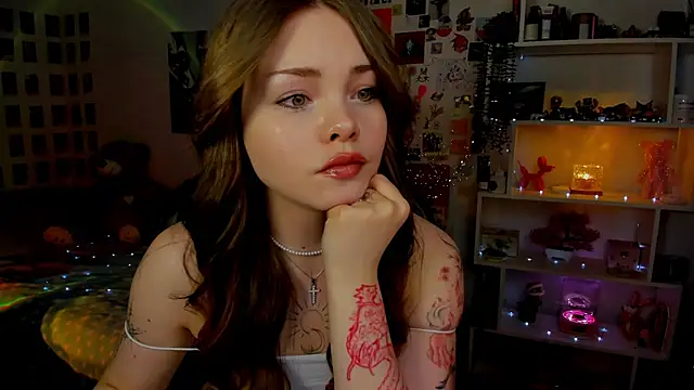 Snapshot of AkiraKatsu chatting on 02.14.26 AkiraKatsu online show from 02.14.26