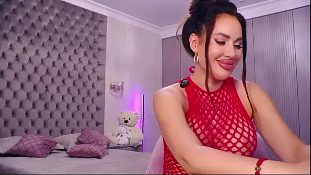 TianaPosh online show from 08.06.26