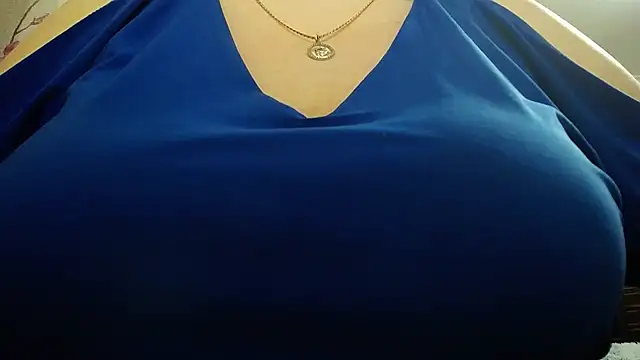 Snapshot of Lady_Boom_Wild_ chatting on 12.21.24 Lady Boom Wild online show from 12.21.24