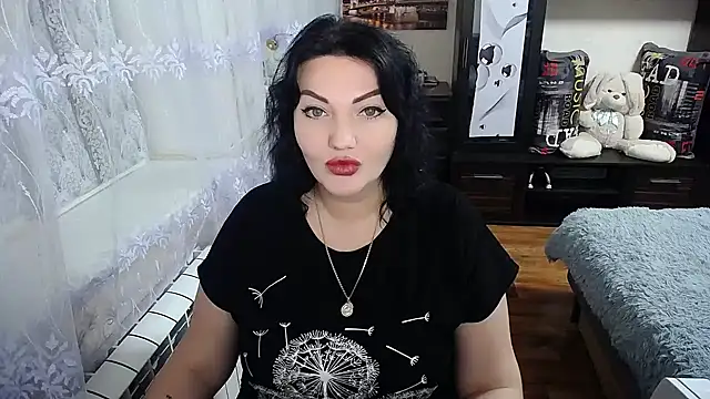 Snapshot of Lady_Boom_Wild_ chatting on 01.24.25 Lady Boom Wild online show from 01.24.25