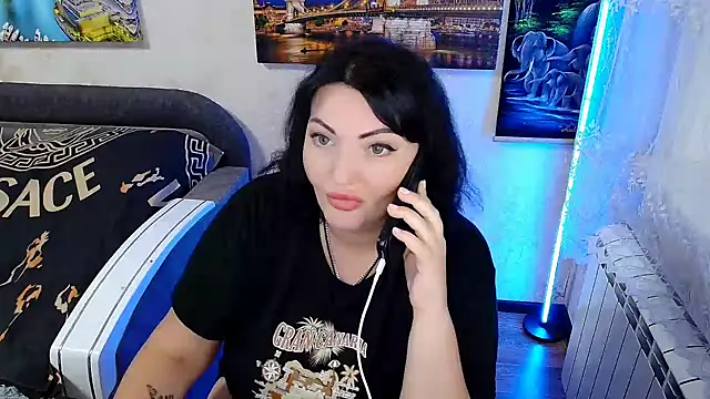 Snapshot of Lady_Boom_Wild_ chatting on 09.19.25 Lady Boom Wild online show from 09.19.25