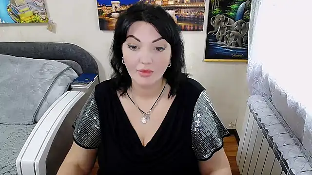 Snapshot of Lady_Boom_Wild_ chatting on 10.25.25 Lady Boom Wild online show from 10.25.25