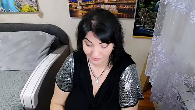 Snapshot of Lady_Boom_Wild_ chatting on 11.13.25 Lady Boom Wild online show from 11.13.25