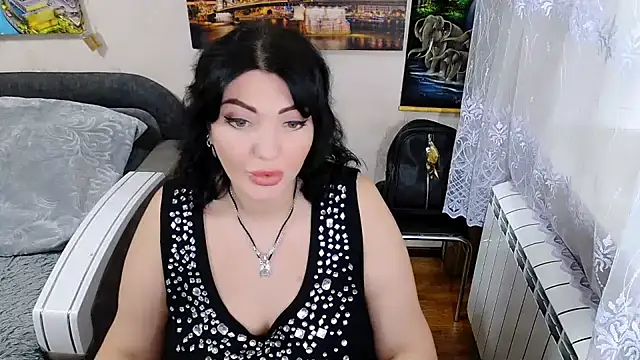 Snapshot of Lady_Boom_Wild_ chatting on 11.21.25 Lady Boom Wild online show from 11.21.25