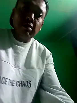 Snapshot of qkfc744888l chatting on 12.15.25 qkfc744888l online show from 12.15.25