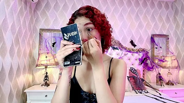 Snapshot of Ivy_Starr1 chatting on 10.28.25 Ivy Starr1 online show from 10.28.25