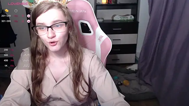 Snapshot of Tomato_Tease chatting on 12.27.24 Tomato Tease online show from 12.27.24