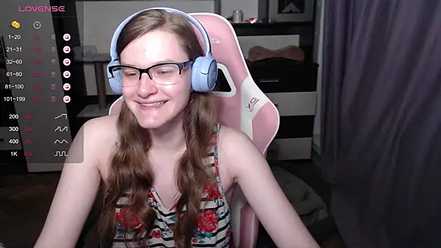 Snapshot of Tomato_Tease chatting on 02.27.25 Tomato Tease online show from 02.27.25